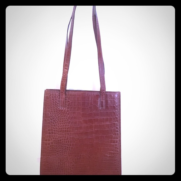 Exquisite Italian leather purse